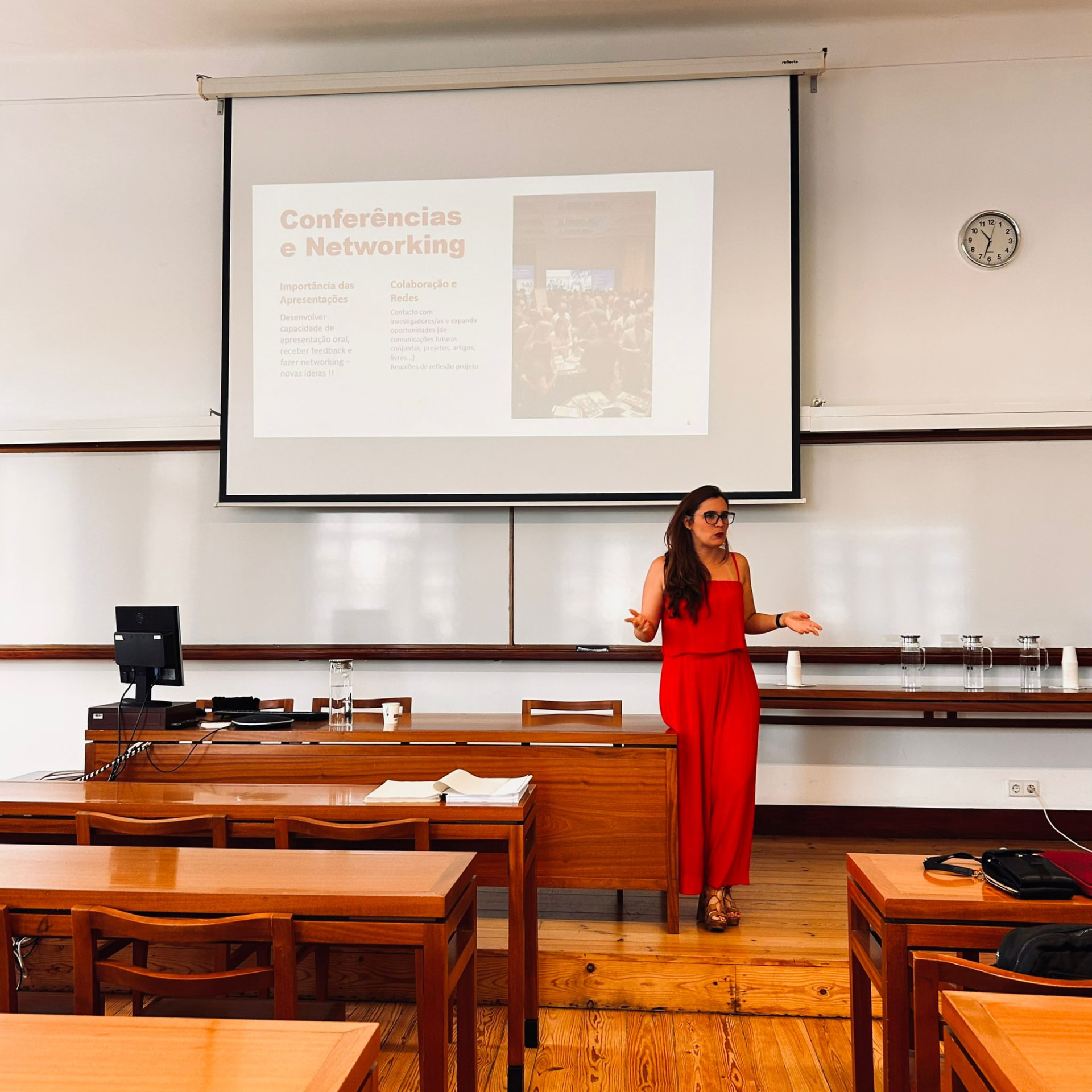 Cátia Pontedeira em aula e conferências